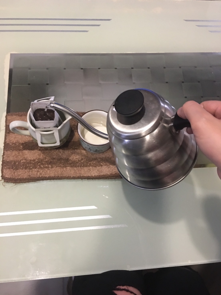 [開箱]東元TECO 5L簡約美型 智能溫控 熱水瓶 YD5201CBW