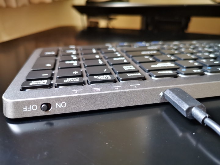 【開箱】超輕薄商務型鍵盤！irocks K81R 2.4G無線剪刀腳鍵盤