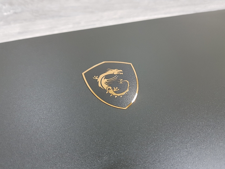 【小宅開箱】MSI GS75 Stealth 9SD 輕薄大型遊戲筆電，不犧牲效能