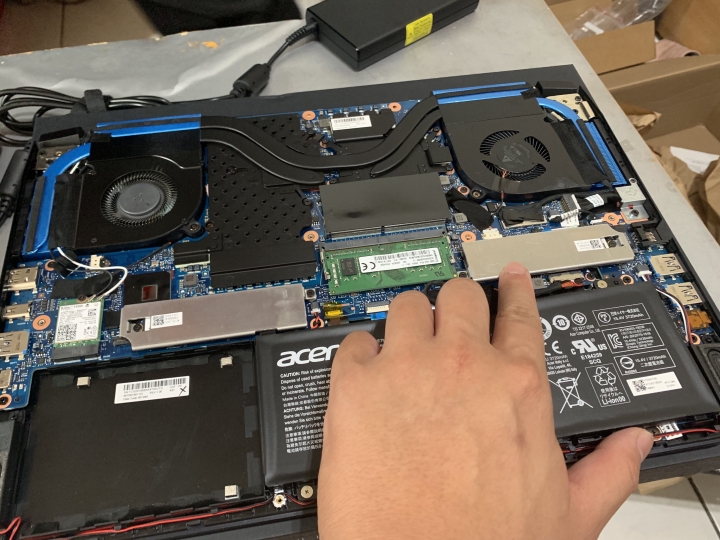 【教學】2019 Acer Predator Helios 300 拆機升級