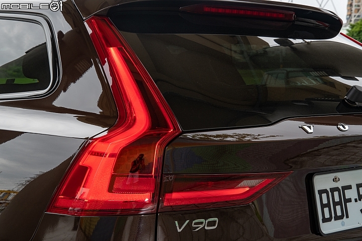 Volvo V90 Cross Country跨界旅行車試駕,汽油高規盡展頂級格局