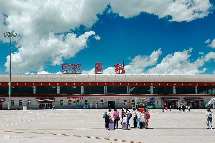 點我看大圖 她說天涯若是卷底片:離天空那麼近的地方
