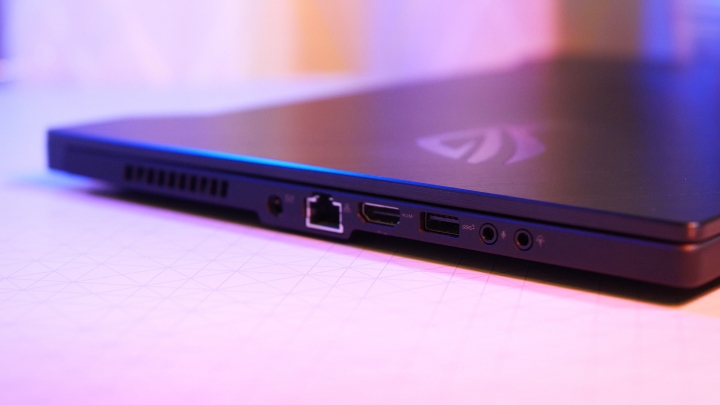 [圖+影] ASUS ROG Zephyrus S GX502 使用心得  -  輕便與效能兼具