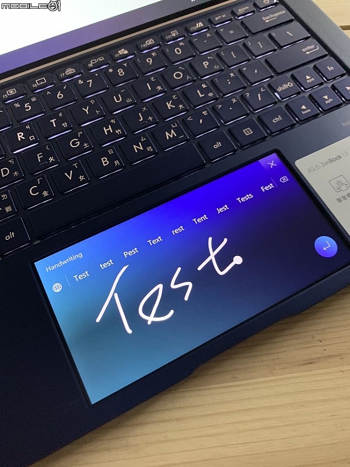搭載ScreenPad 2.0全球最小13.3筆電Zenbook UX334FL<開箱>