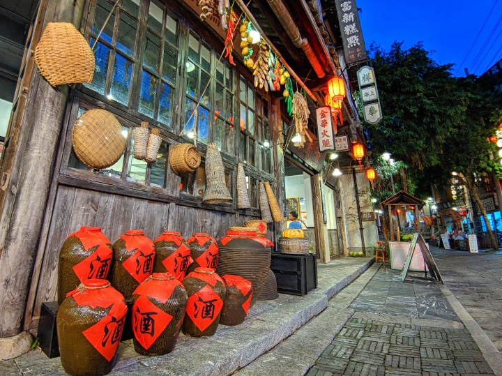 帶著你的【G8】s出去..絕對不會丟臉..︿︿馮小剛電影公社