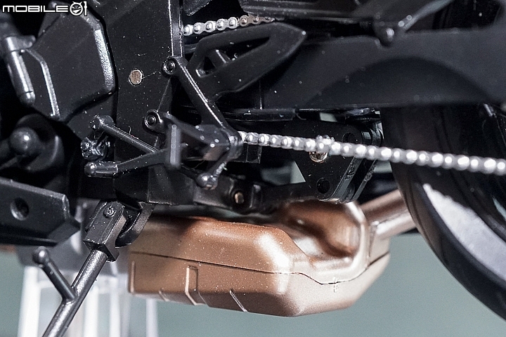 【開箱】SUZUKI 現代武士刀 KATANA 參上！1/12  Aoshima 青島文化教材社組裝完成品開箱！