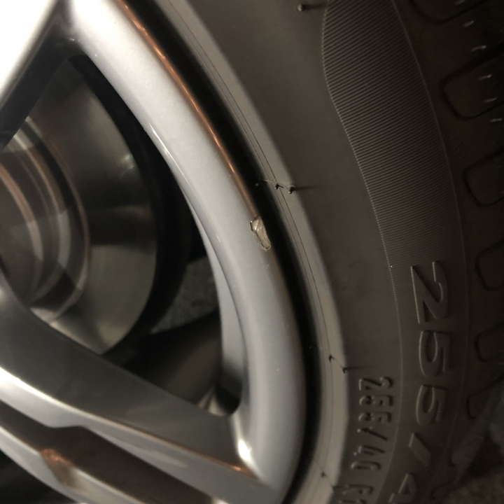 BMW 320i M Sport 輪框刮傷噴漆修復DIY