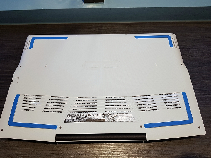 點我看大圖 【小宅開箱】Dell G3 3590 (白) 玩遊戲可以不要只來黑的嗎?可以來白的嗎?