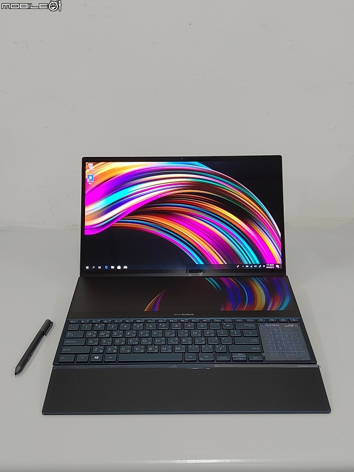 點我看大圖 華碩雙螢幕筆電 ZenBook Pro Duo UX581開箱