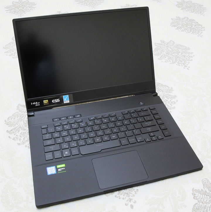 ROG西風M GU502入荷