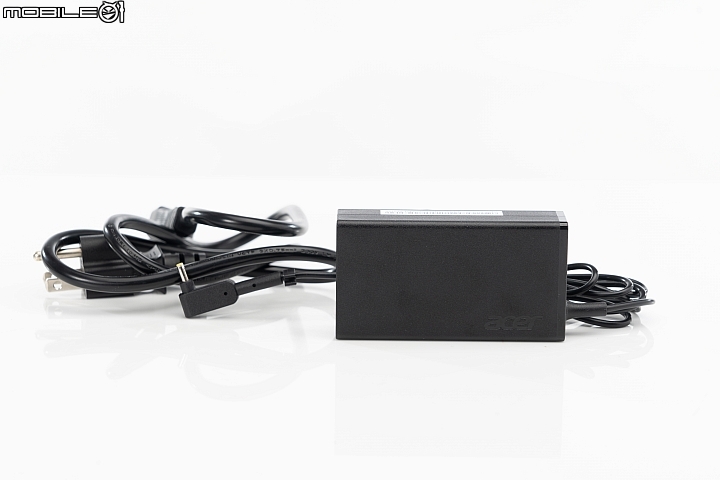 Acer TravelMate P6 輕薄至上的商務良伴！