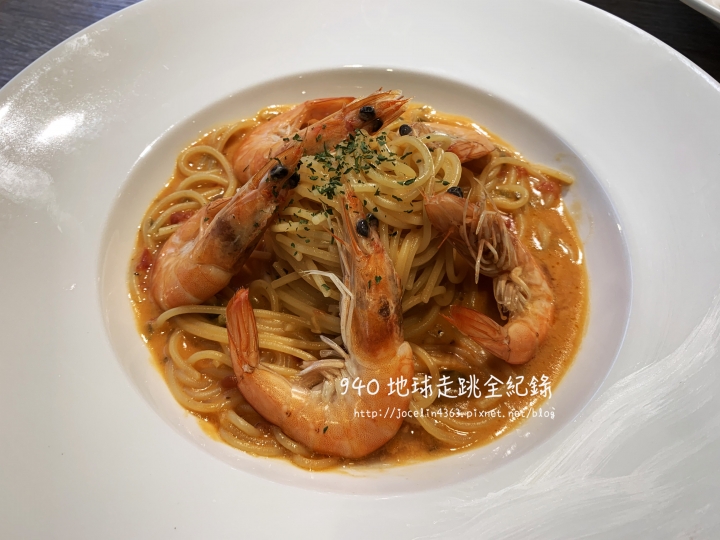 [台北 • 松山區美食] 尖牙義式廚房 Fang's Pasta | 環境寬敞，餐點美味，高CP值的親子友善餐廳
