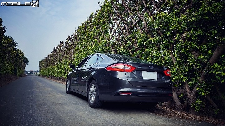 純粹分享Mondeo Hybrid(純圖)