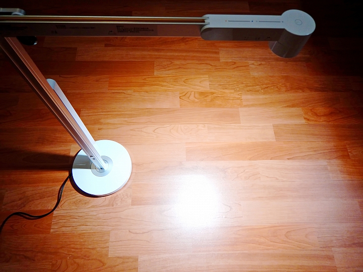 【試用】Dyson Lightcycle™檯燈 60年LED燈光 守護家人的眼睛健康！試用心得