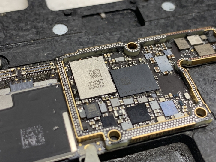 iPhone XS 借屍還魂起死回生記