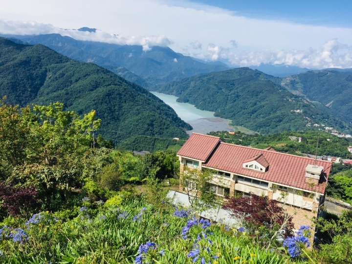 南投ll帶著爸媽旅行趣。明琴清境莊園住一晚。合歡山看高山杜鵑