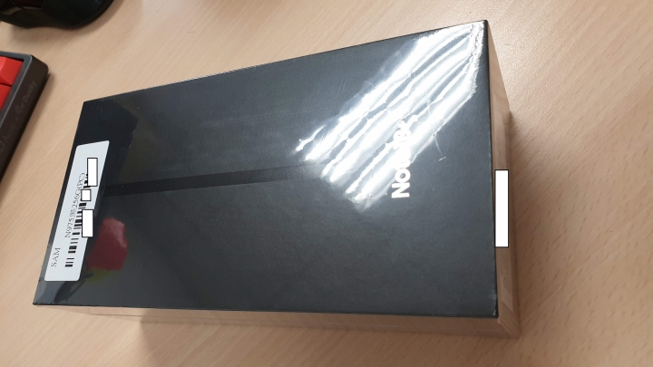 Note10+ 星環黑256G Pchome版開箱(圖多)
