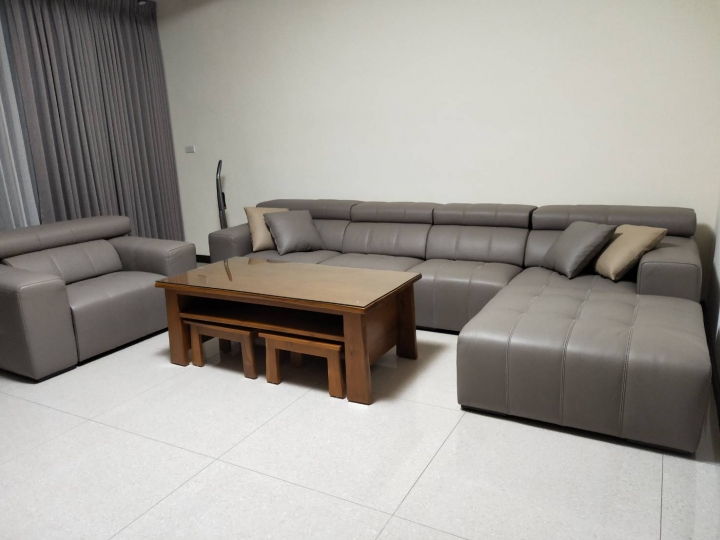 一座舒適的沙發—就在赫里亞