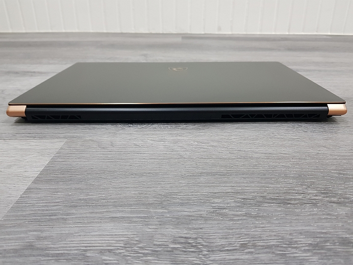 【小宅開箱】MSI GS75 Stealth 9SD 輕薄大型遊戲筆電，不犧牲效能