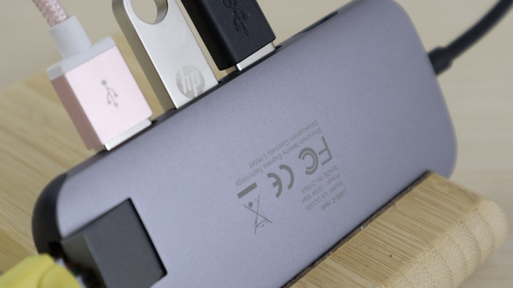 開箱 VAVA 八合一 USB Type C hub 圓潤輕薄中仍有 HDMI 與網路孔