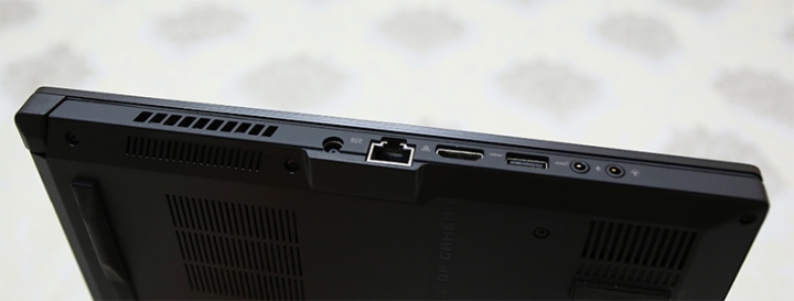 ROG西風M GU502入荷