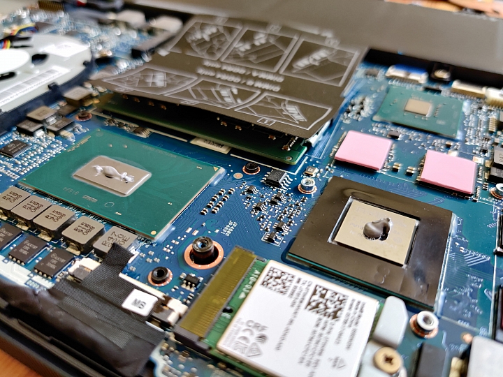 平民版XPS 15-淘寶Dell Inspiron 7590開箱