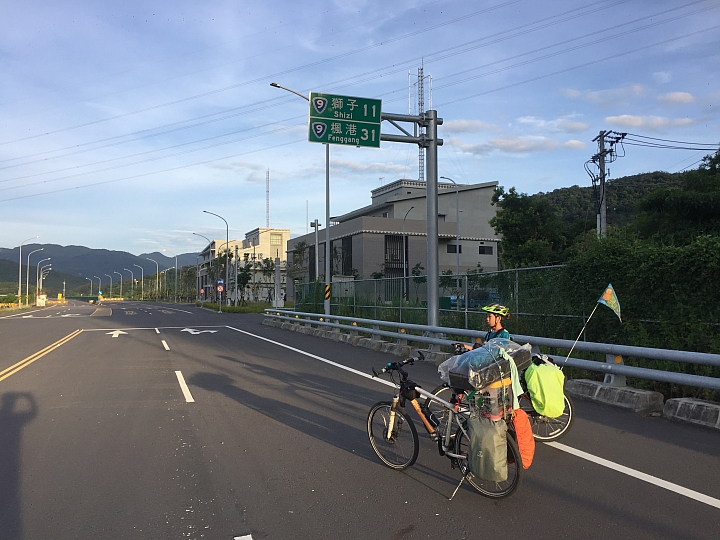 2019 父子無塑露營小提琴單車順時針大環島(更新出版計畫)