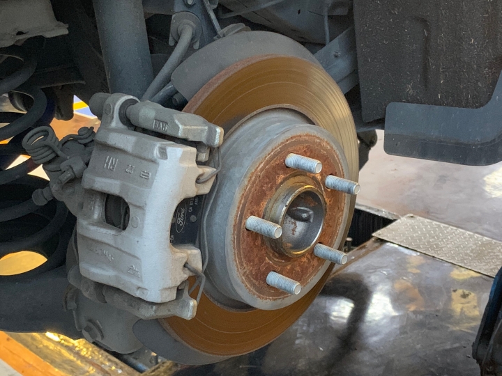 高速依舊跟地板黏踢踢,Focus實裝馬牌PC6分享