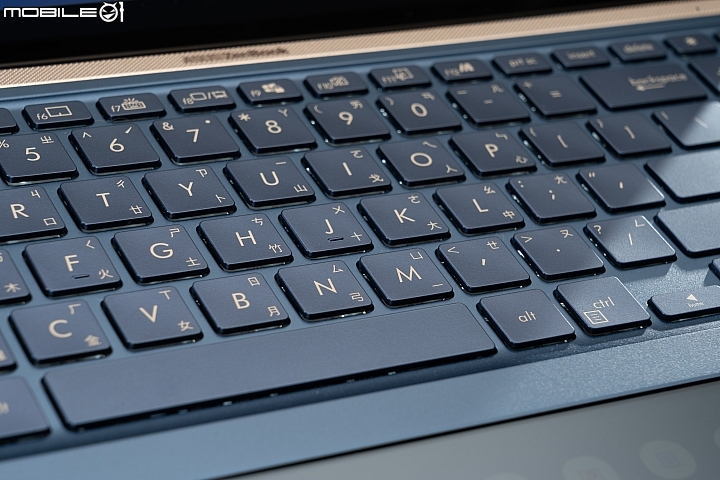 ASUS ZenBook Edition 30實測！ScreenPad 的再進化！