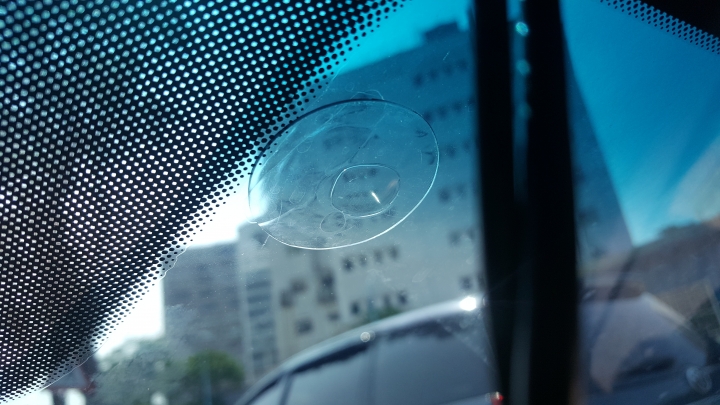 [求救] 前檔行車記錄器不黏了。。