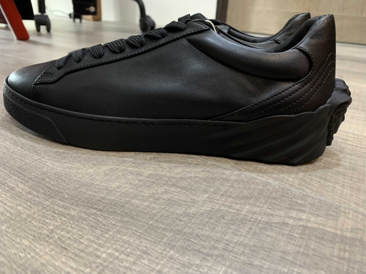 「開箱」Versace 3D 梅杜莎黑色運動鞋、Belstaff Tee、D2 格紋襯衫