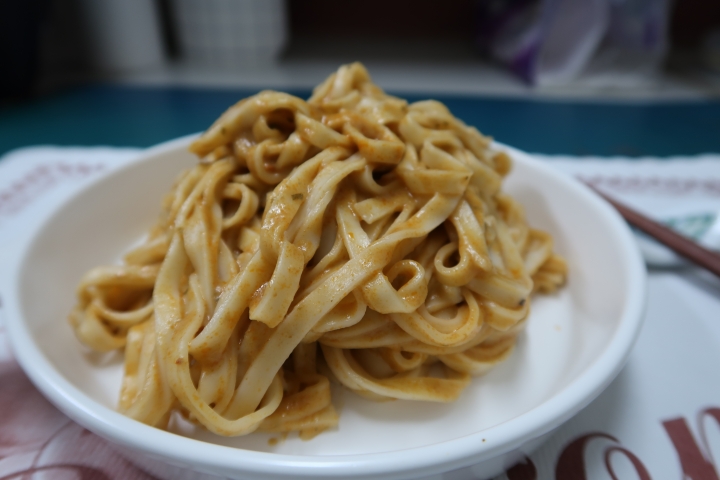 假日吃泡麵