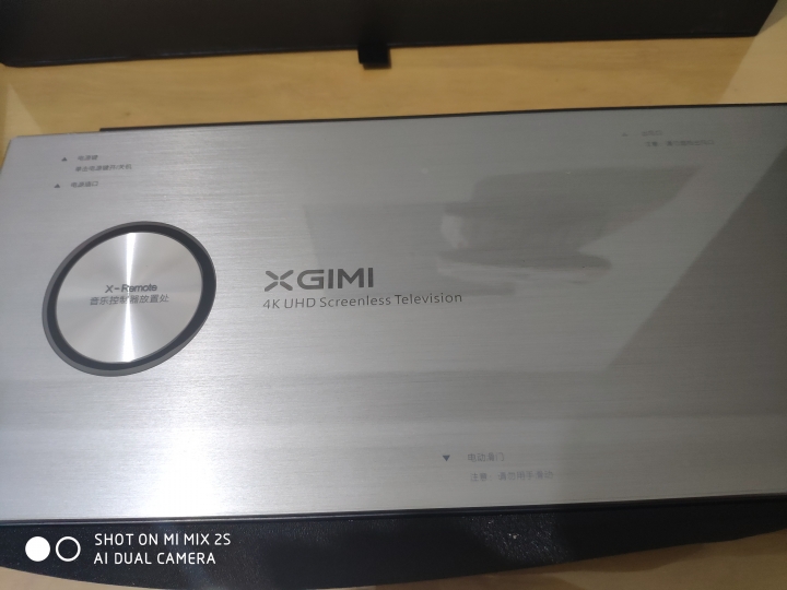 極米 Rs PRO 投影機開箱
