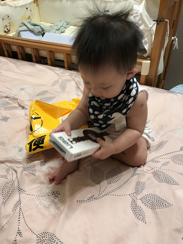 小小娃兒 UAG Apple Watch 經典頂級皮革錶帶開箱(圖多)