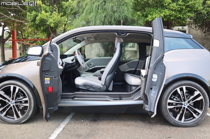 BMW i3s 42kWh新車型試駕,準備好迎接電動車時代的來臨