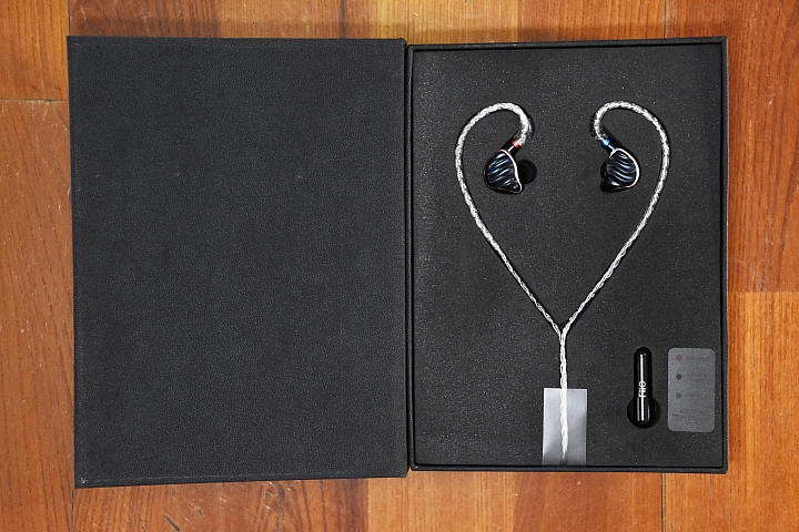 [開箱] FiiO FH7 一圈四鐵單晶銅鍍銀線材的 MMCX 可換線耳機