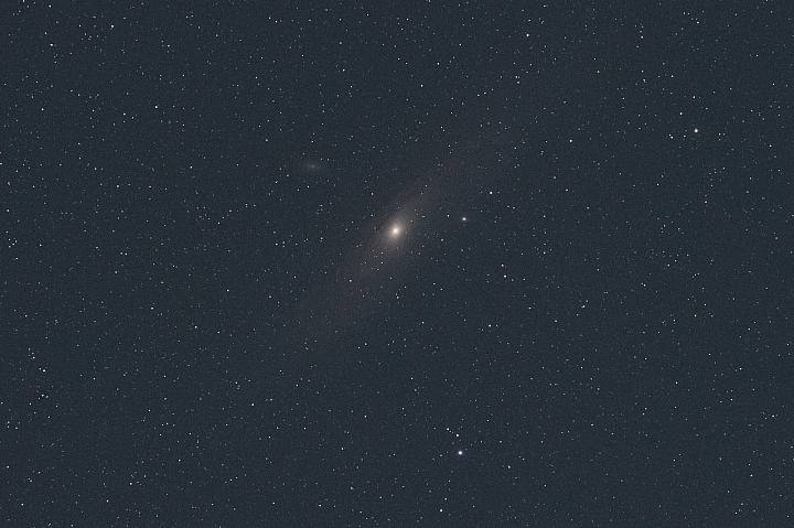 梅西耶天體 : M31 + M74 Pentax K1 mark 2 + Pentax DA* 300 F/4 無改機+無光害濾鏡+無赤道儀拍攝