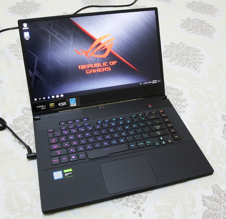 ROG西風M GU502入荷