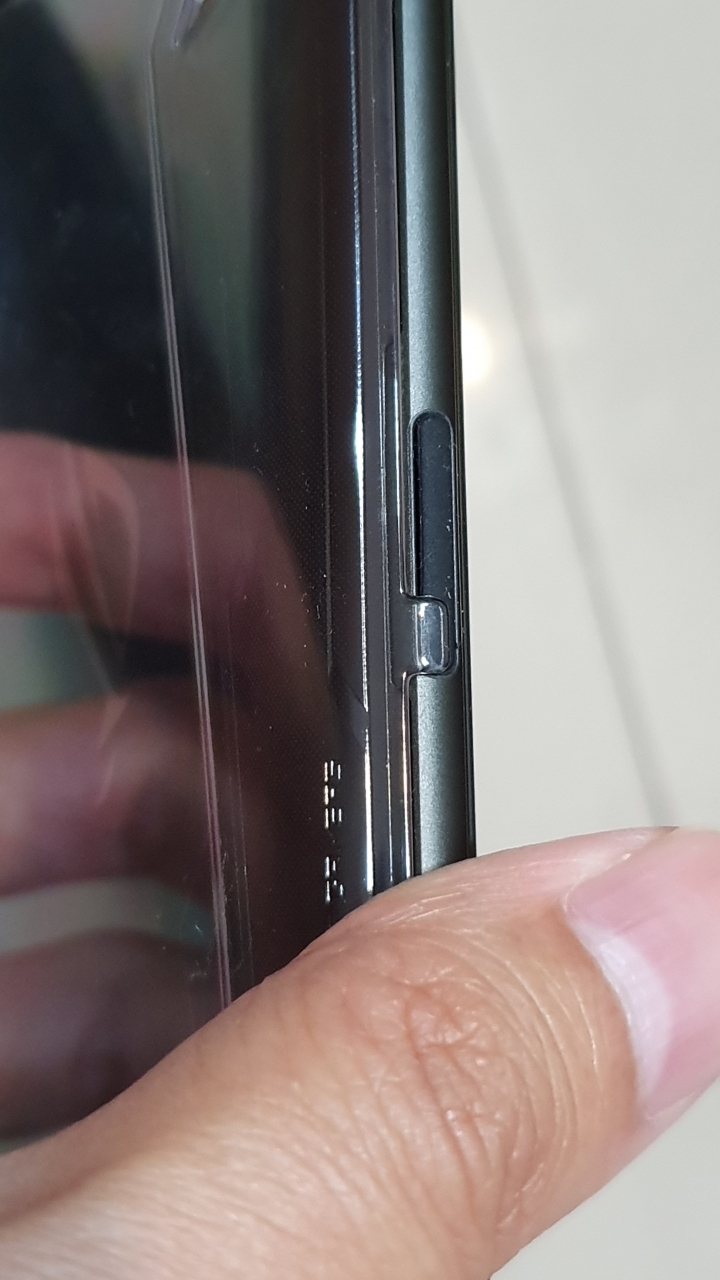 陸版 ROG PHONE 2 8GB+128GB 精英版開箱