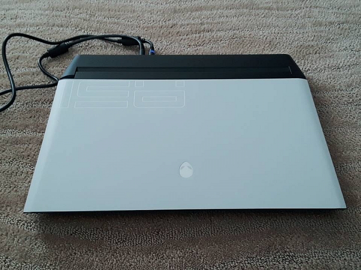 DELL Alienware Area 51m 開箱分享