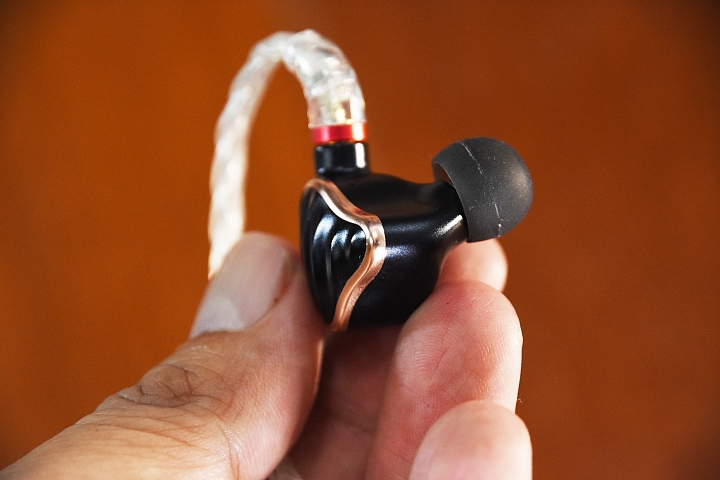 [開箱] FiiO FH7 一圈四鐵單晶銅鍍銀線材的 MMCX 可換線耳機