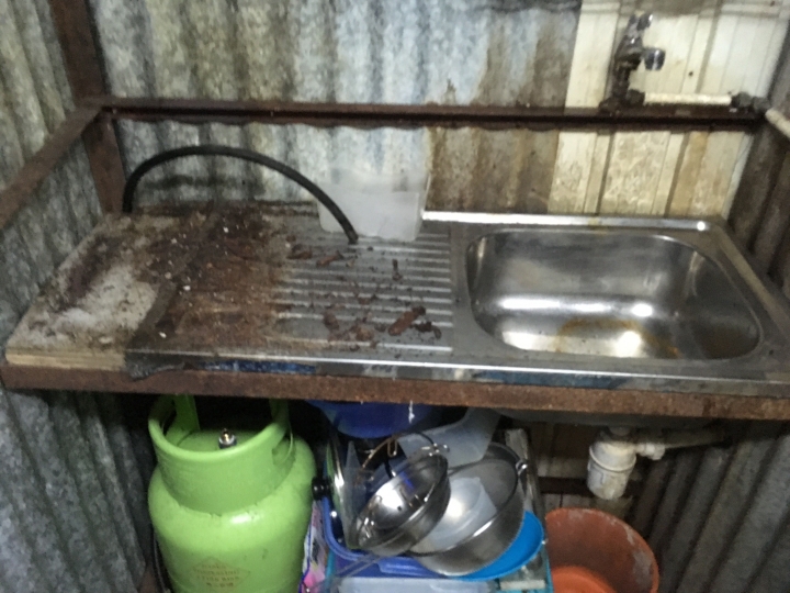 為什麼石油氣爐會銹成這樣？