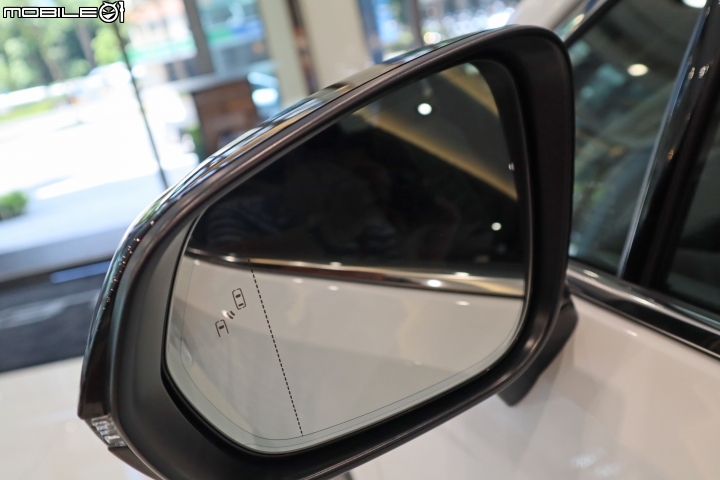 【展間實拍】小改款Lexus RX新增全速域ACC、CarPlay等功能,正式進駐展示間接單價出爐