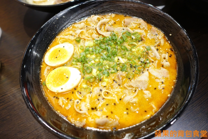 [食記] 台中北區 鬼匠拉麵-北平店 蒜香地獄雪花牛香麻夠勁 超大肋排現點現做 蝦爆了Q彈脆口 小菜多樣新鮮 台中美食