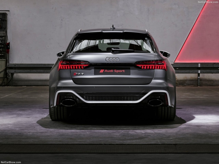 2020 AUDI RS6 avant