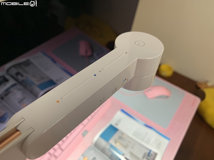 《Dyson Lightcycle™檯燈》看見更好的選擇！