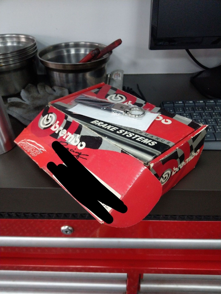 Brembo基本對四>R AERO開箱