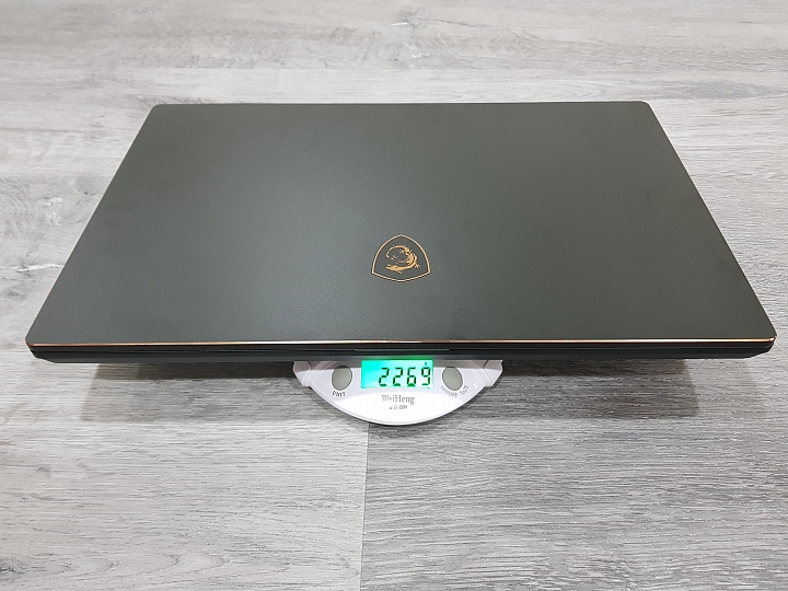 【小宅開箱】MSI GS75 Stealth 9SD 輕薄大型遊戲筆電，不犧牲效能