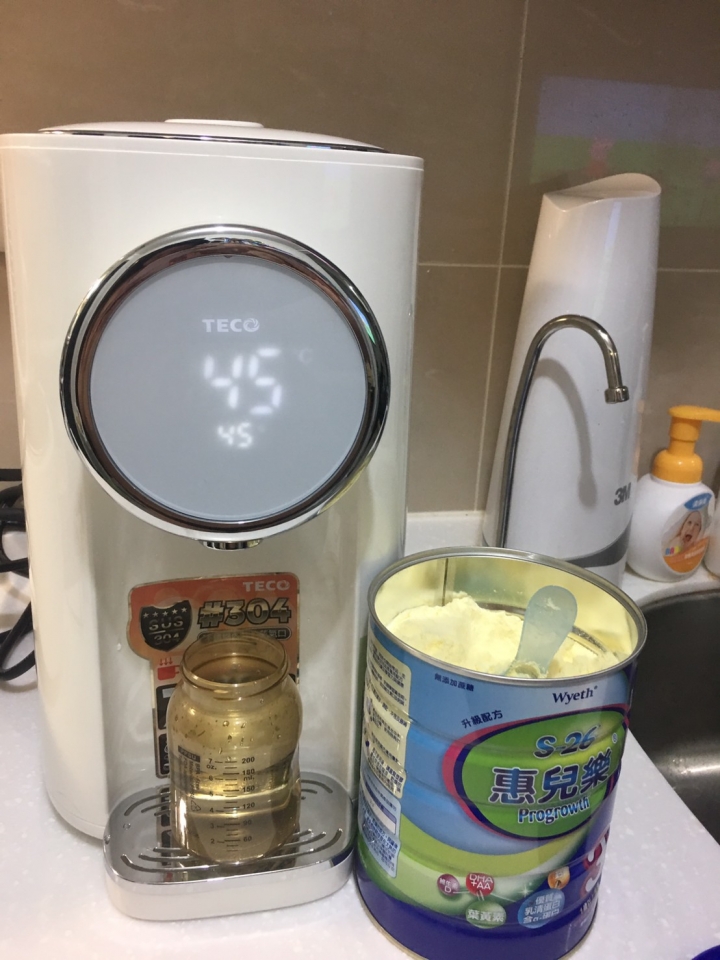 [開箱]東元TECO 5L簡約美型 智能溫控 熱水瓶 YD5201CBW