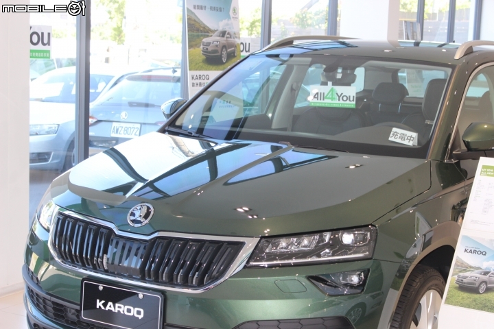 2019 SKODA SUPERB COMBI L&K 交車兼開箱 (內有正妹)